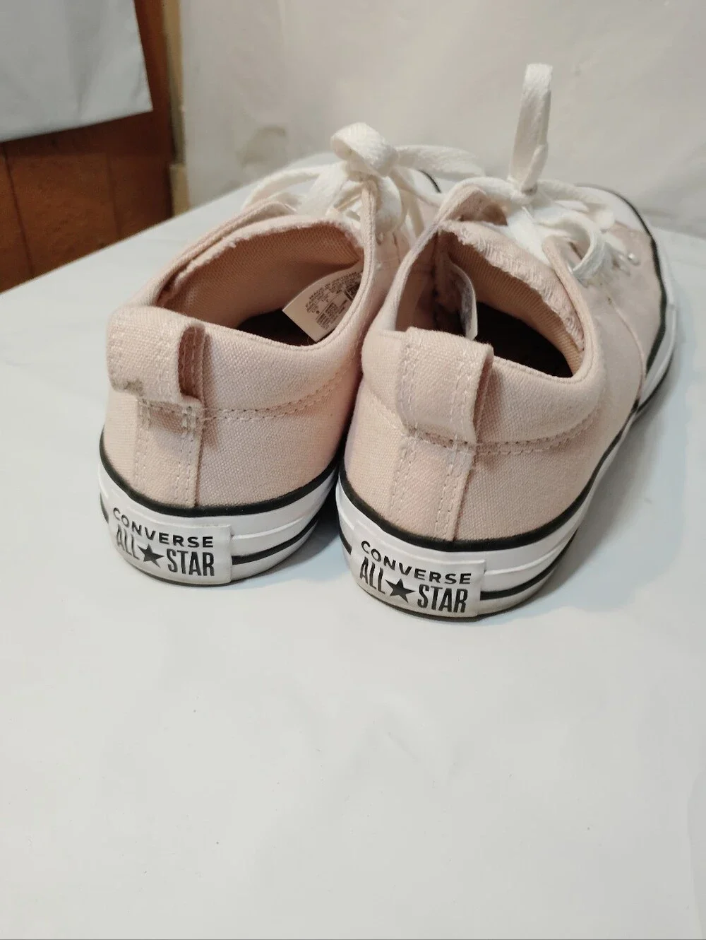 Converse Shoes Women's Size 9w